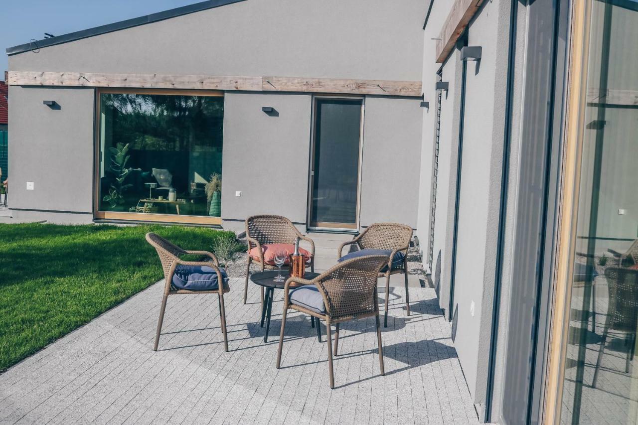 Stylish Apartments At Penati Golf Resort Sajdikove Humence Екстер'єр фото