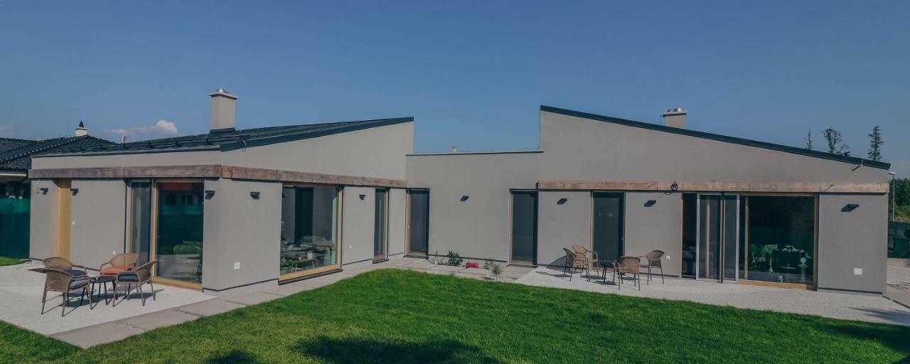 Stylish Apartments At Penati Golf Resort Sajdikove Humence Екстер'єр фото